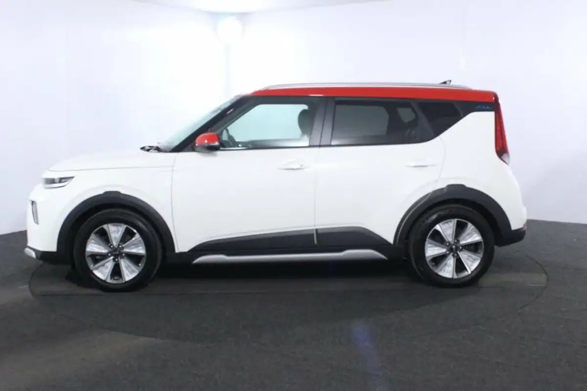 2021-kia-soul-ev-first-edition-big-3