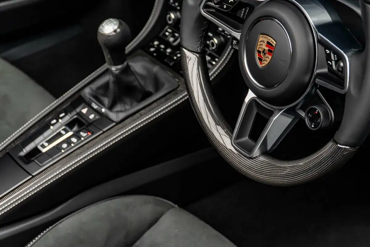 2024-porsche-boxster-718-40-boxster-gts-40-big-36
