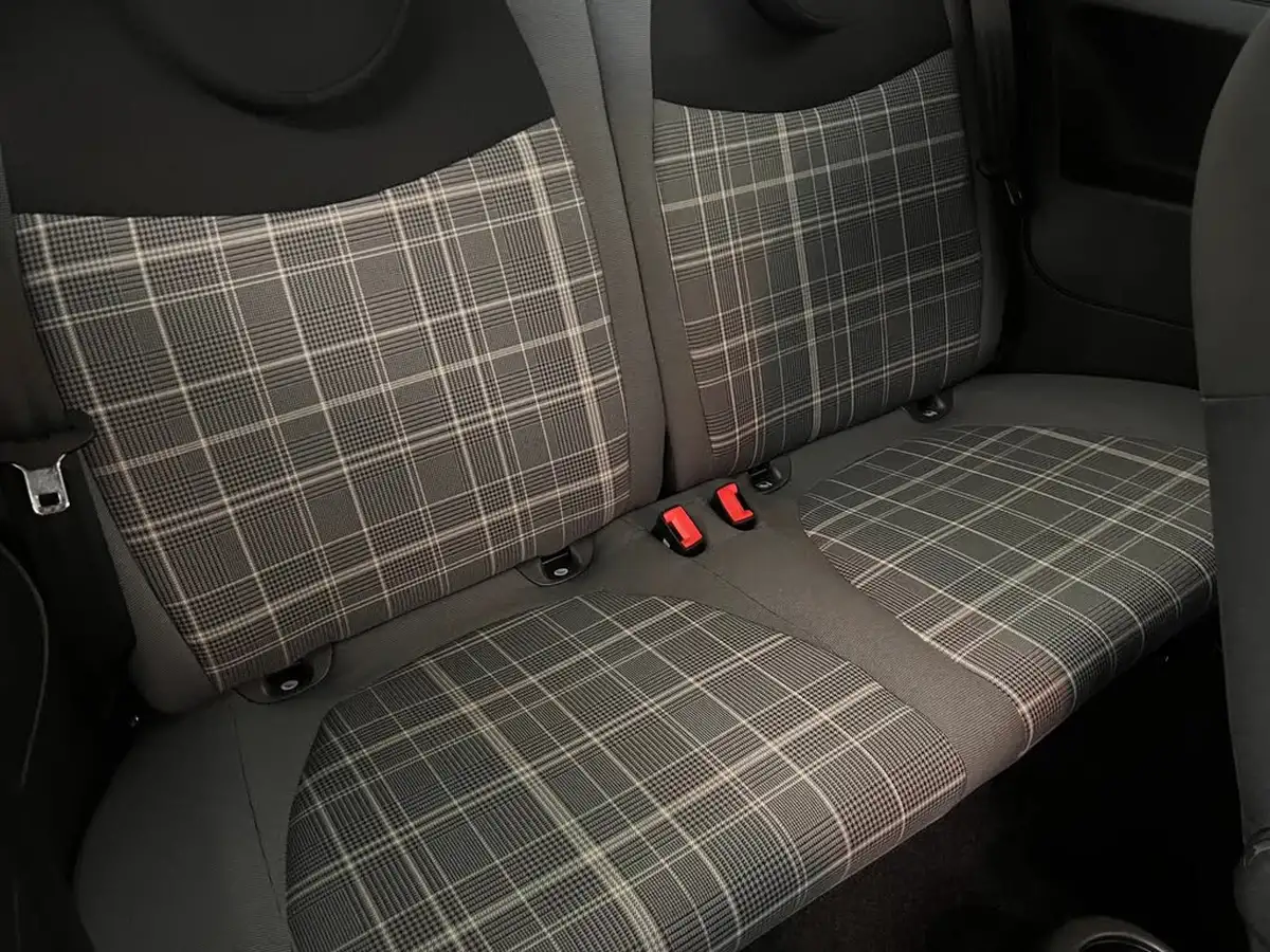 2020-fiat-500-10-lounge-big-35