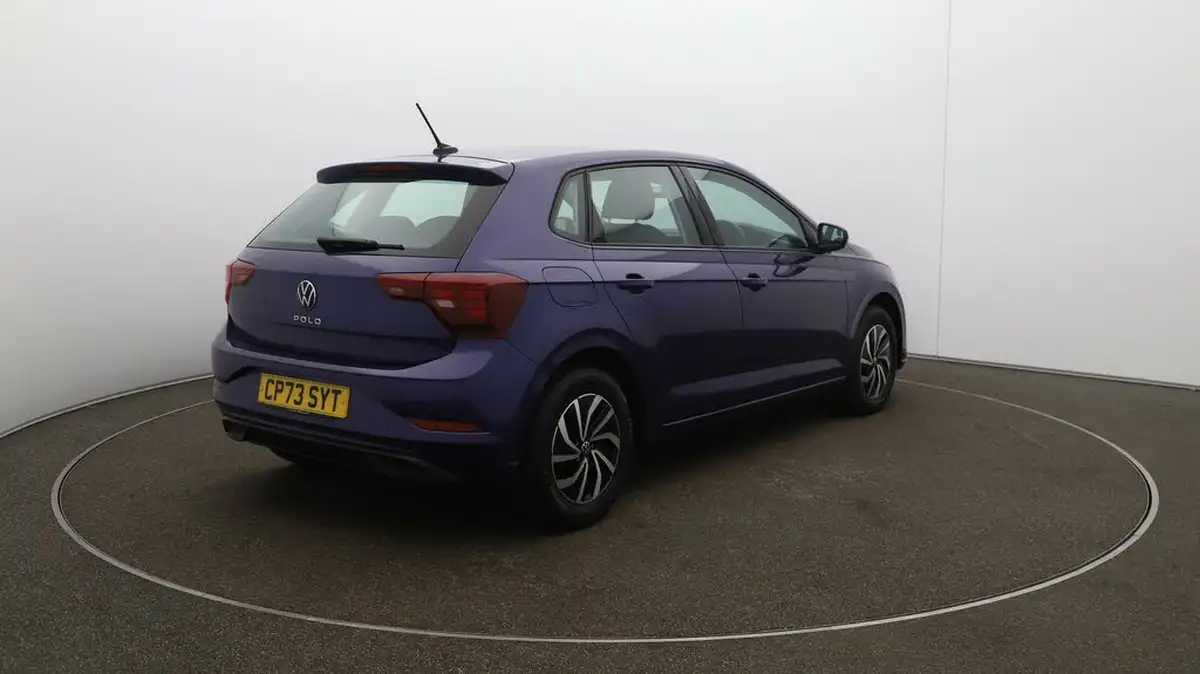 2024-volkswagen-polo-10-life-big-44