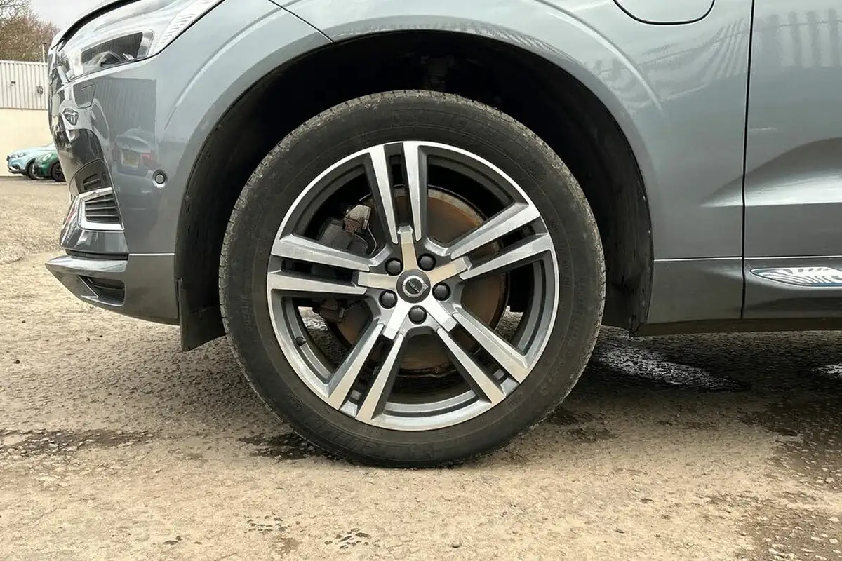 2019-volvo-xc60-20-t8-inscription-pro-big-14