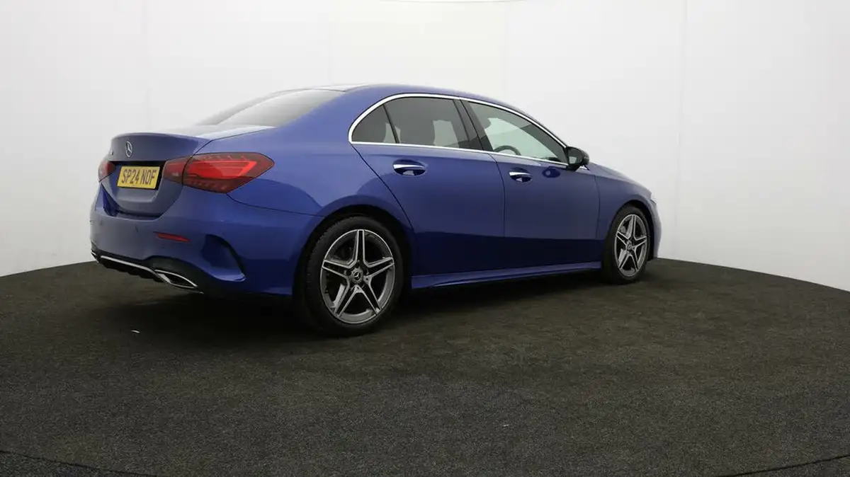 2024-mercedes-benz-a-class-13-a200-amg-line-executive-saloon-4d-big-6