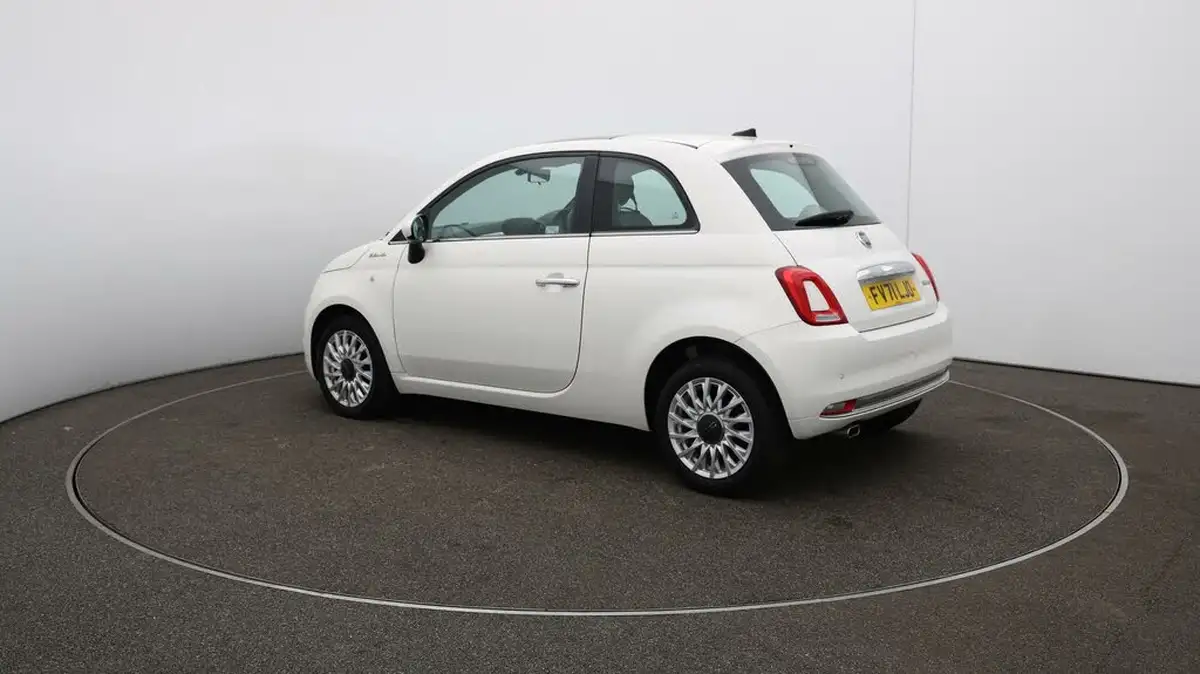2021-fiat-500-10-dolcevita-big-33