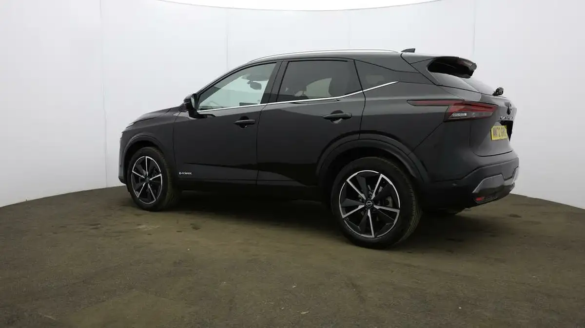 2022-nissan-qashqai-15-tekna-big-5