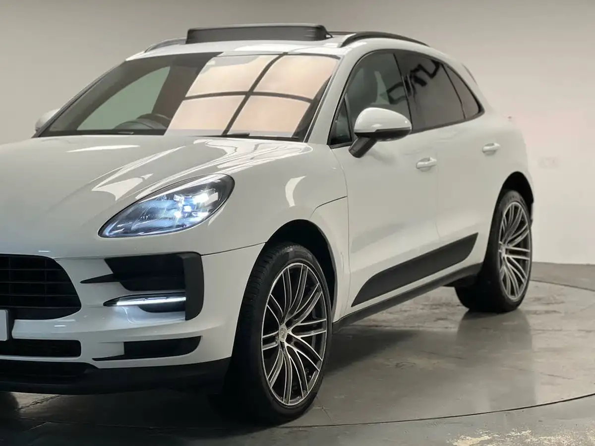 2019-porsche-macan-20-big-3
