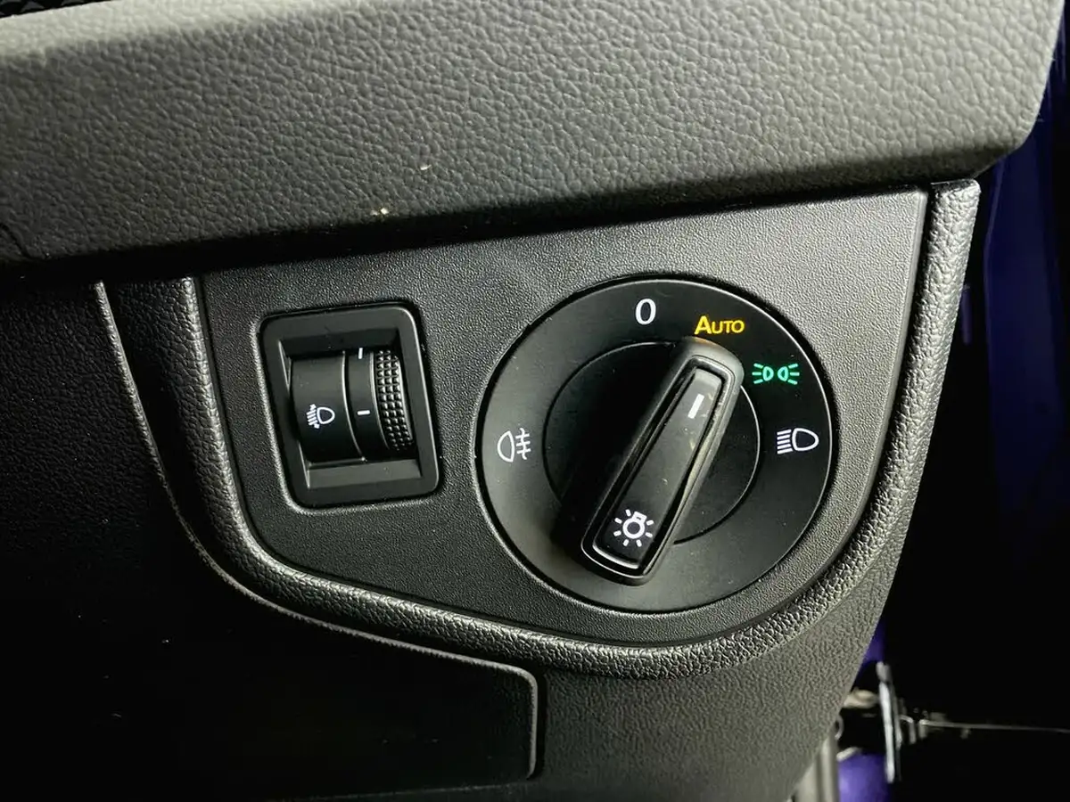 2022-volkswagen-polo-10-tsi-life-dsg-big-31