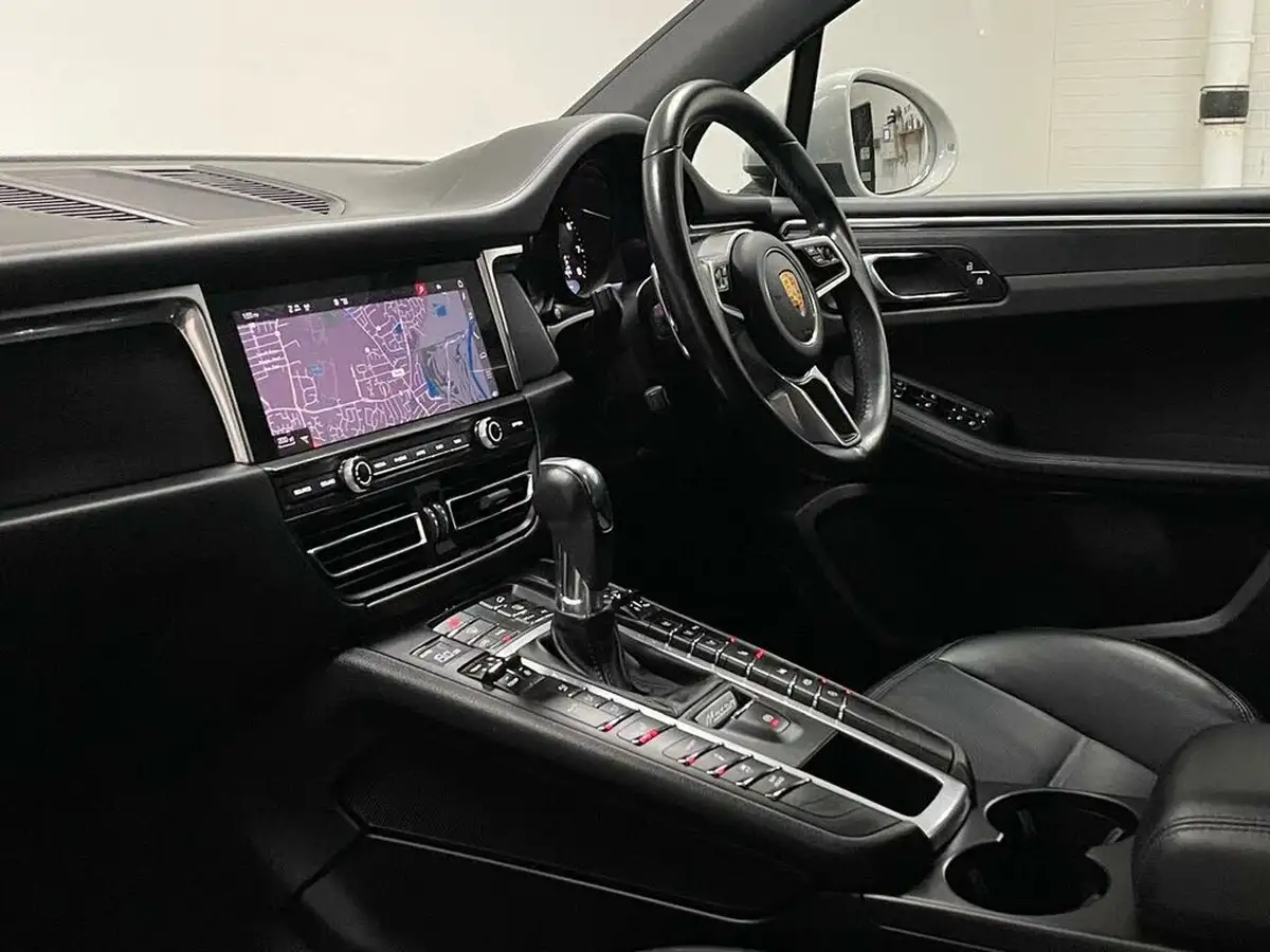 2020-porsche-macan-29-v6-gts-big-19