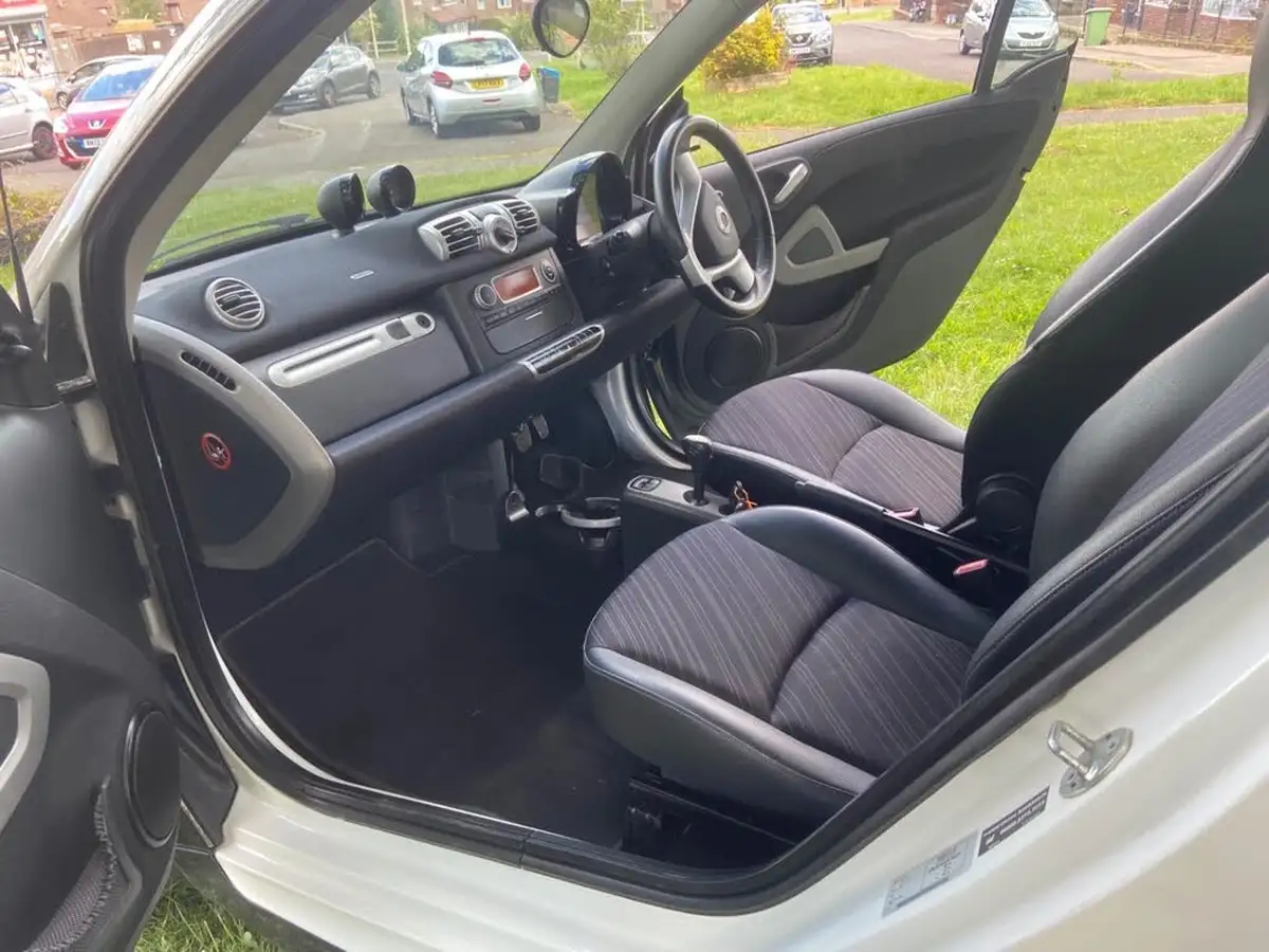 2014-smart-fortwo-10-pulse-71bhp-cabriolet-big-9