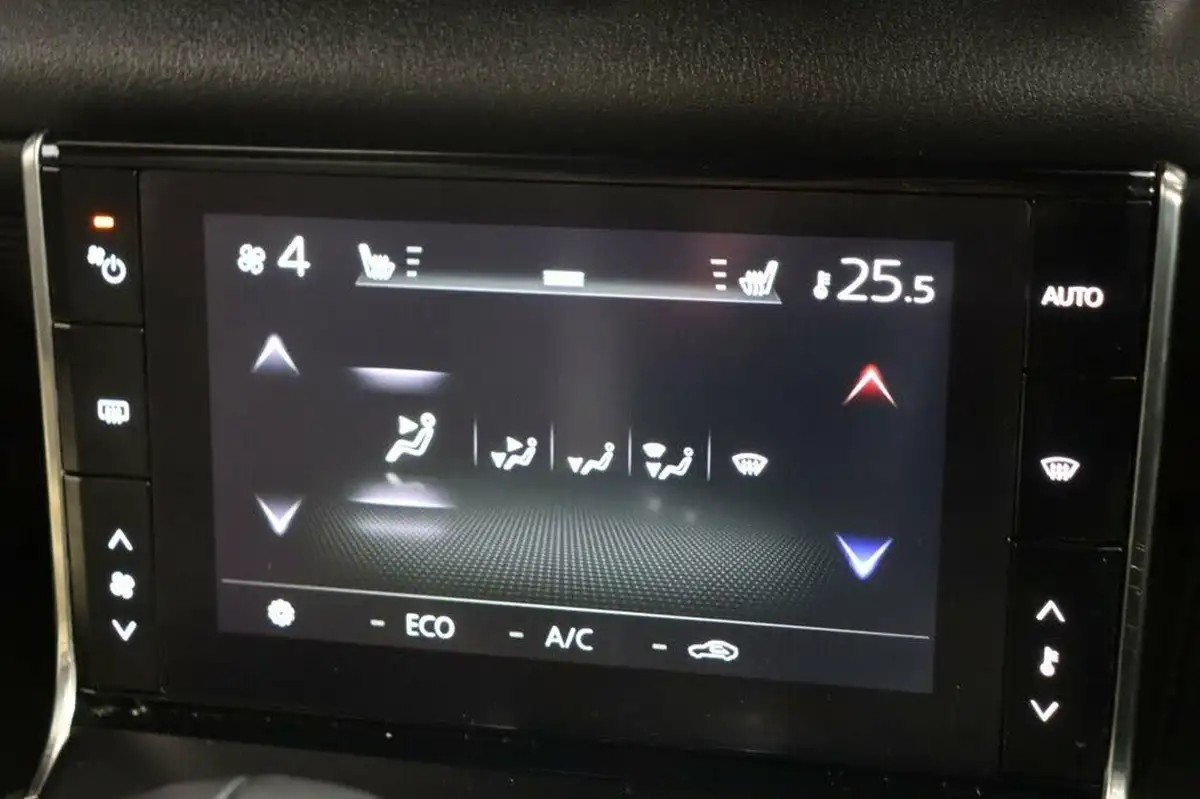 2021-mazda-mx-30-e-first-edition-big-13