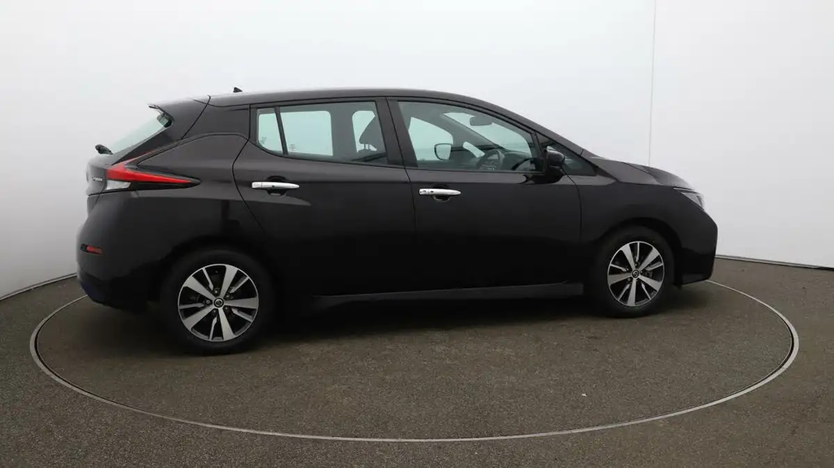 2022-nissan-leaf-e-acenta-big-48