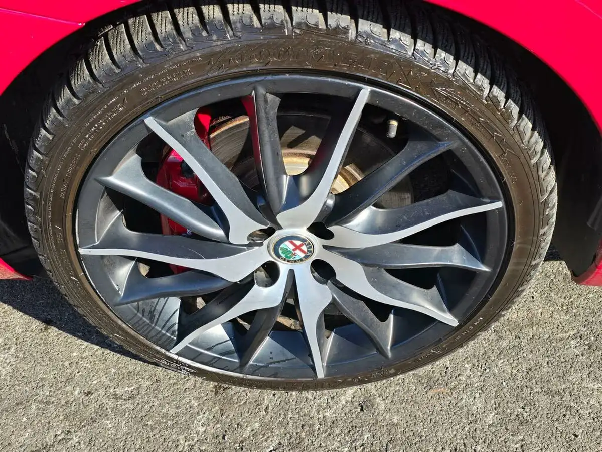 2016-alfa-romeo-mito-14-quadrifoglio-verde-big-29
