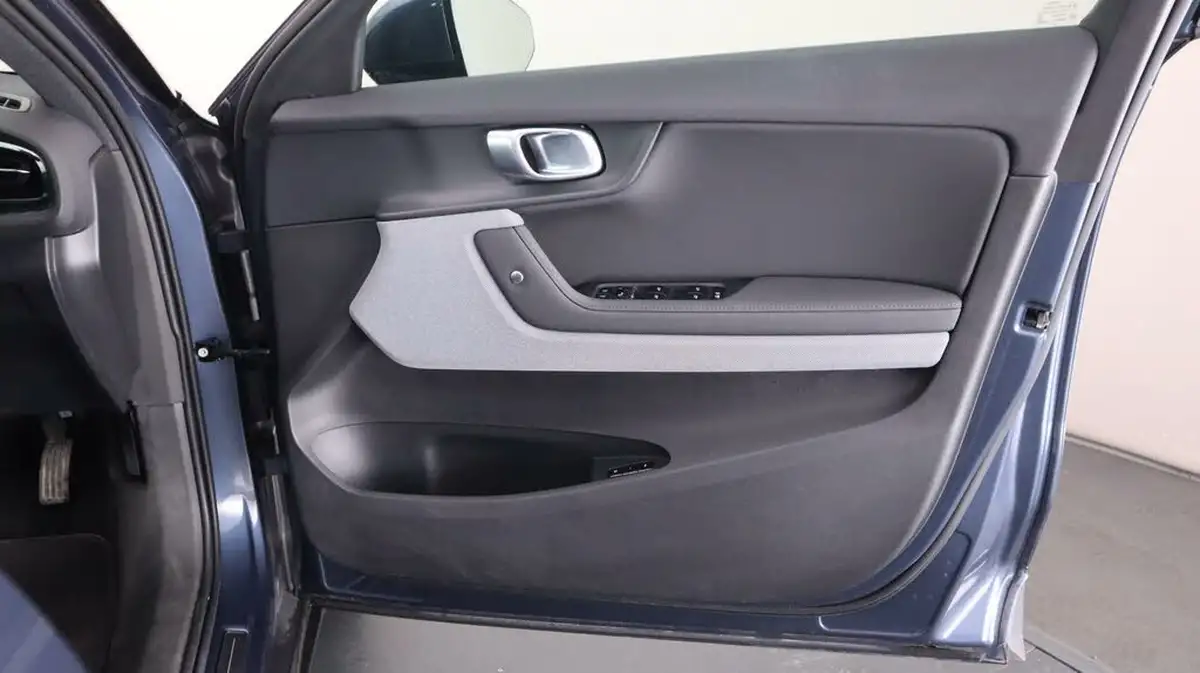 2022-polestar-polestar-2-e-ps2-165kw-standard-single-hatchback-big-15