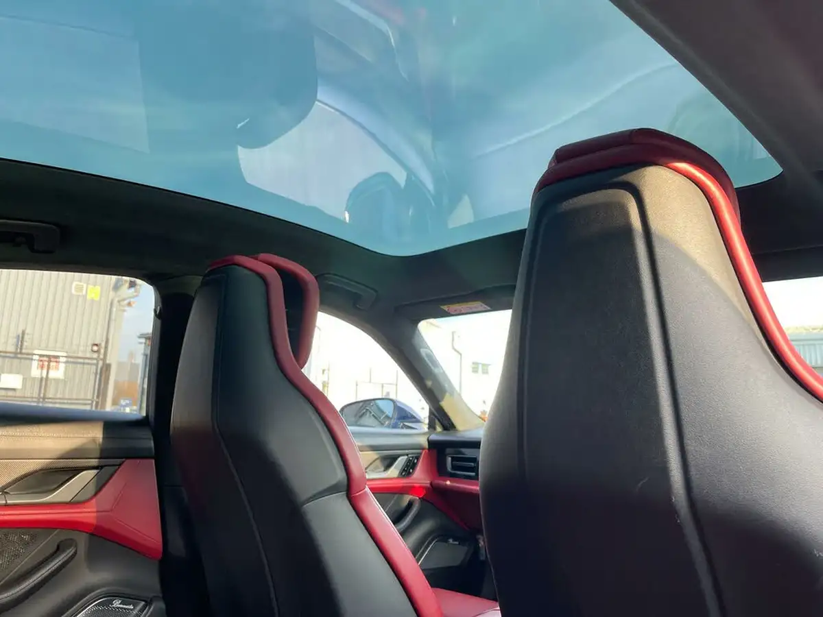 2020-porsche-taycan-e-turbo-s-big-74