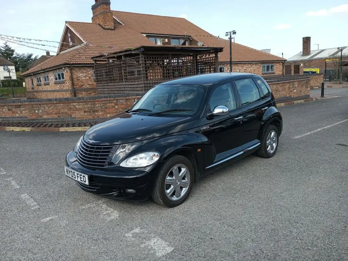 2005-chrysler-pt-cruiser-24-limited-hatchback-5d-auto-big-18