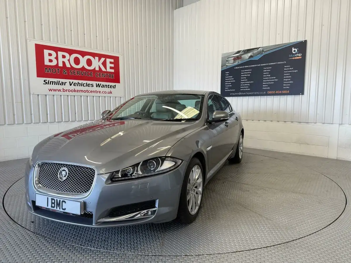 2013-jaguar-xf-30td-premium-luxury-ss-saloon-4d-auto-big-2