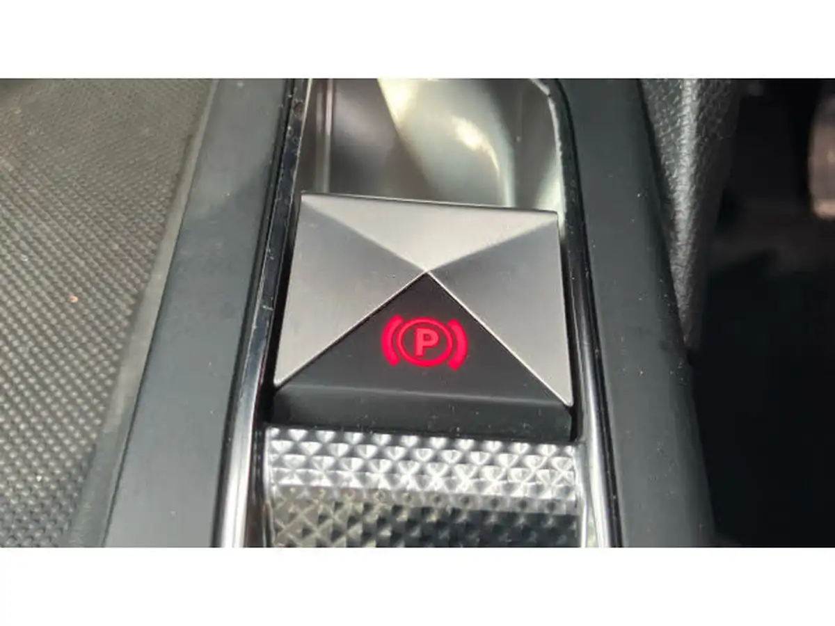 2019-ds-ds-3-crossback-12-puretech-prestige-100ps-big-34