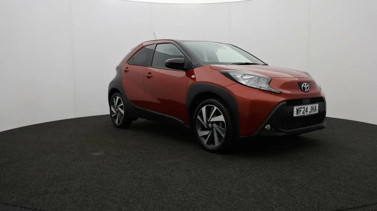 2024-toyota-aygo-x-10-vvt-i-edge-big-0
