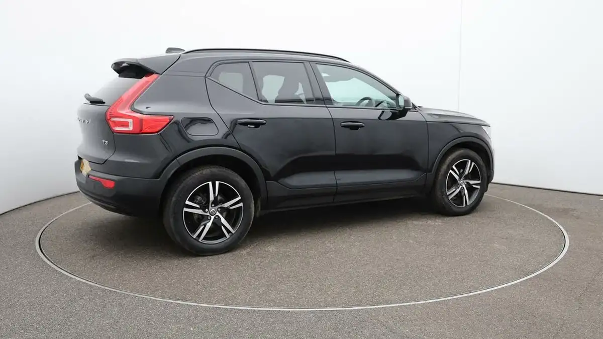 2021-volvo-xc40-15-t3-r-design-161bhp-big-44