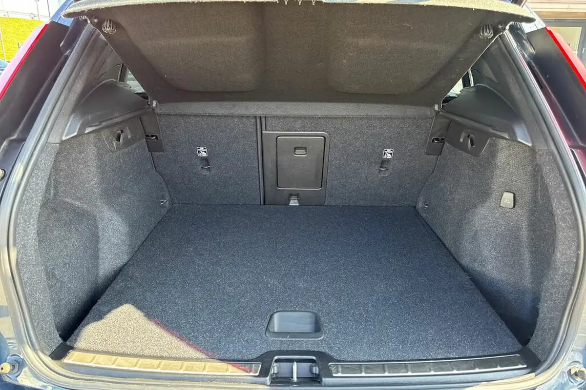2022-volvo-xc40-15-t5-inscription-pro-big-7
