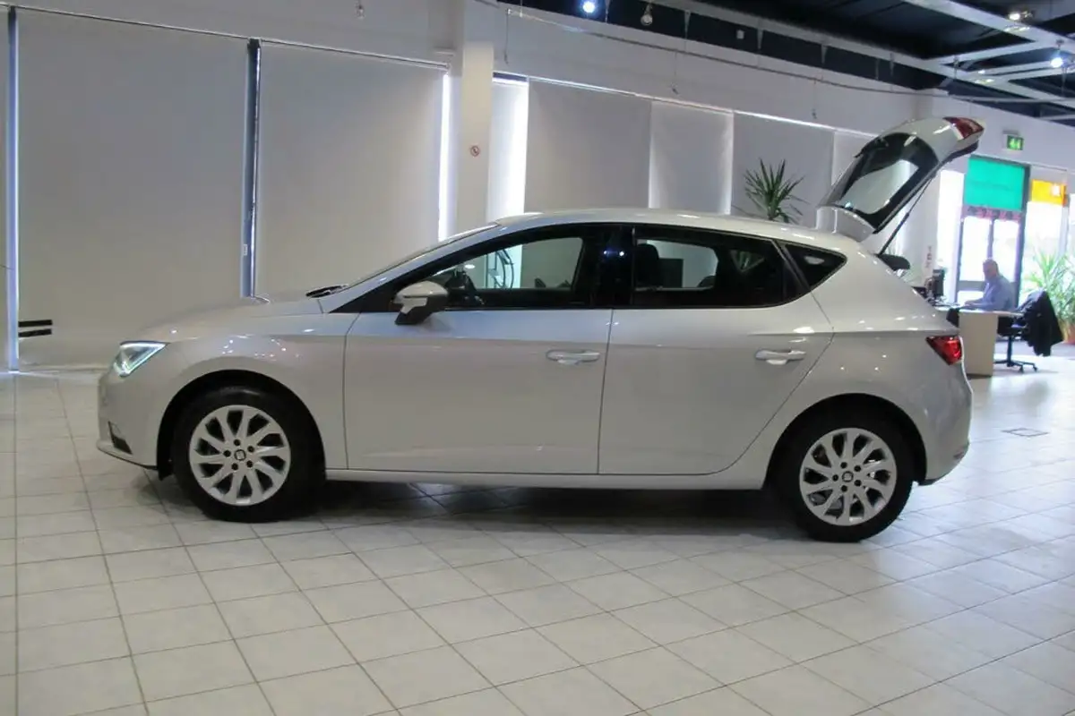 2015-seat-leon-16tdi-se-tech-pack-110ps-hatchback-5d-big-57