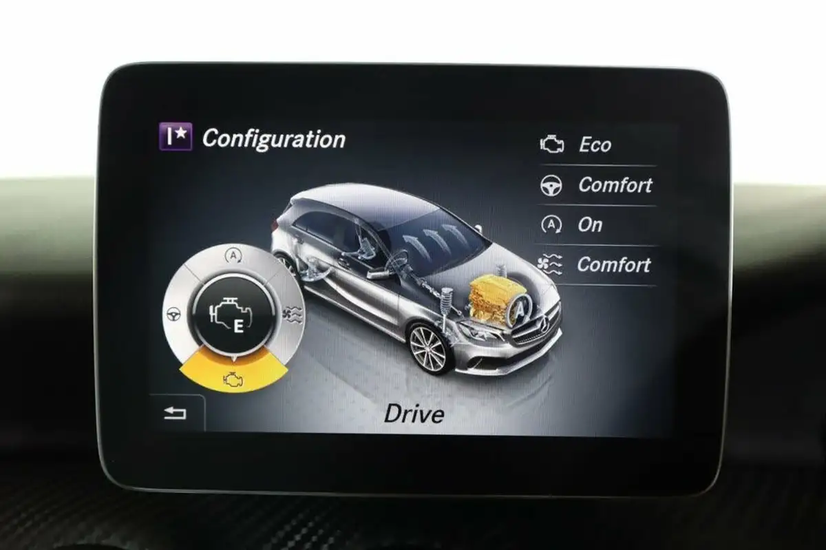 2018-mercedes-benz-a-class-16-a180-amg-line-ss-7g-dct-big-49