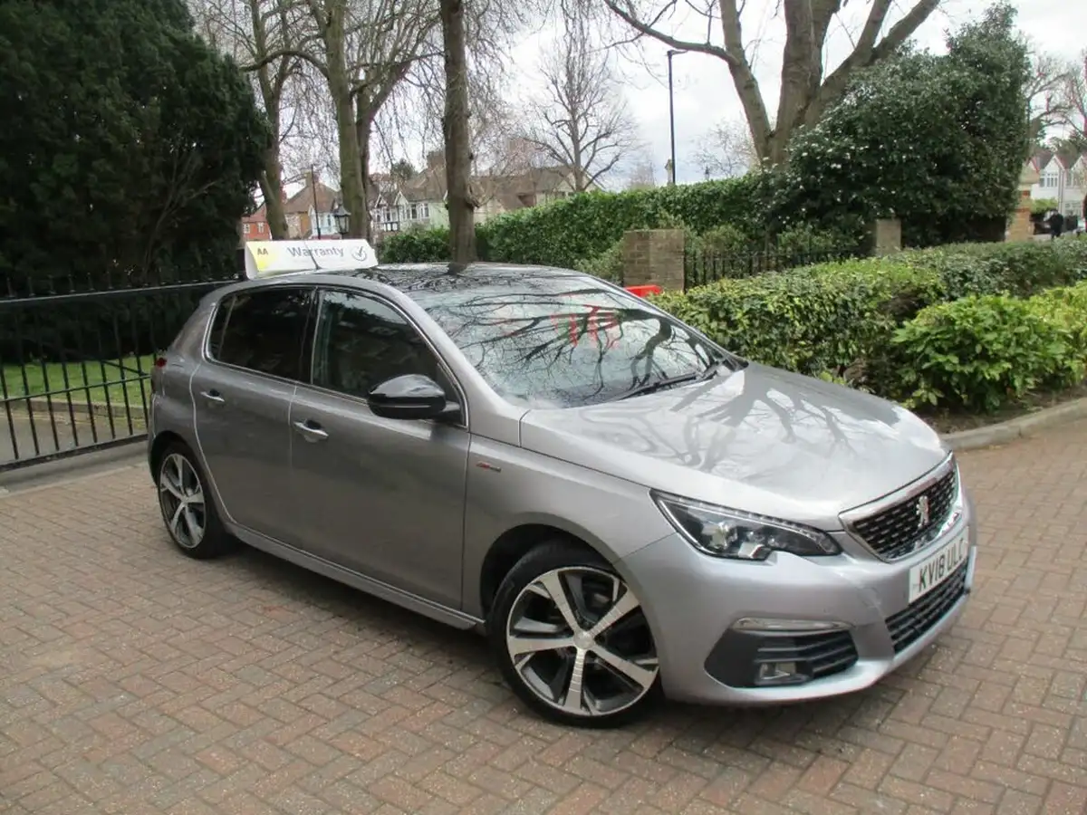 2018-peugeot-308-12-puretech-gt-line-big-4