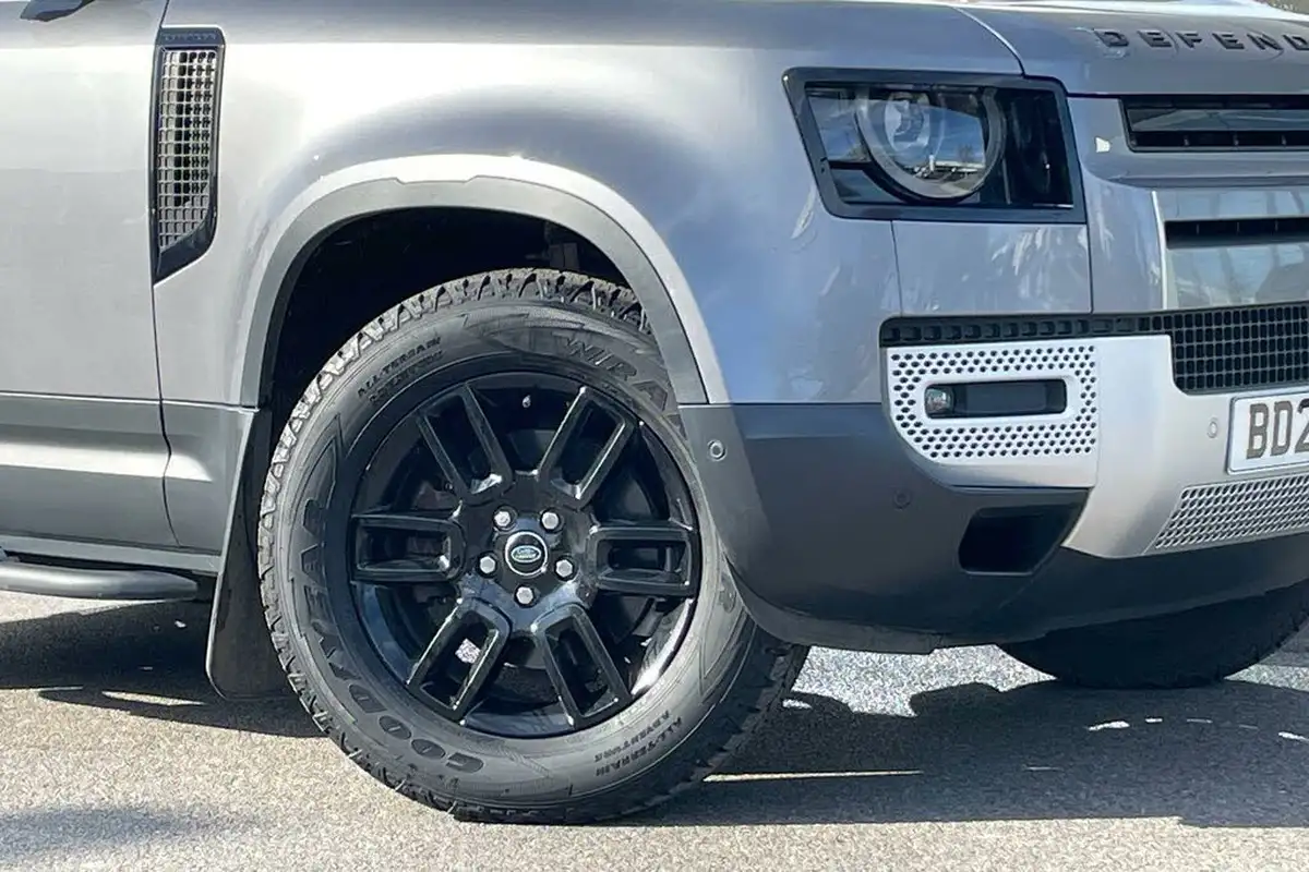 2021-land-rover-90-defender-30-d250-se-big-10