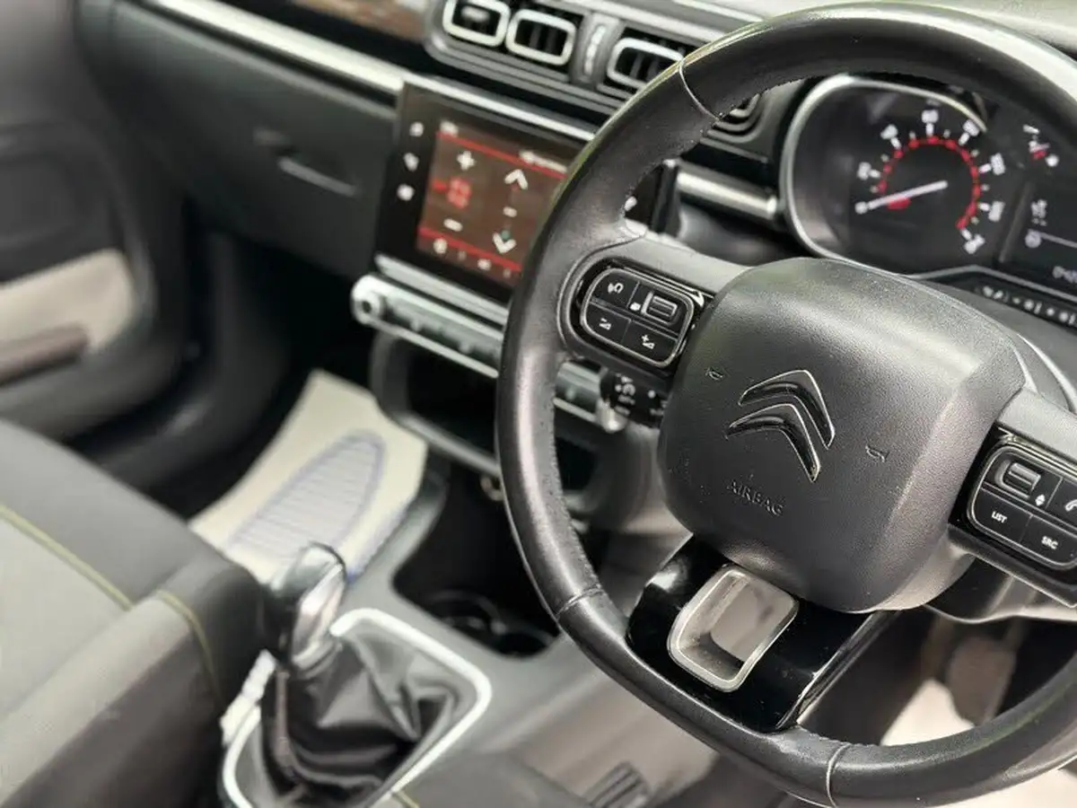 2017-citroen-c3-12-puretech-flair-82ps-big-6