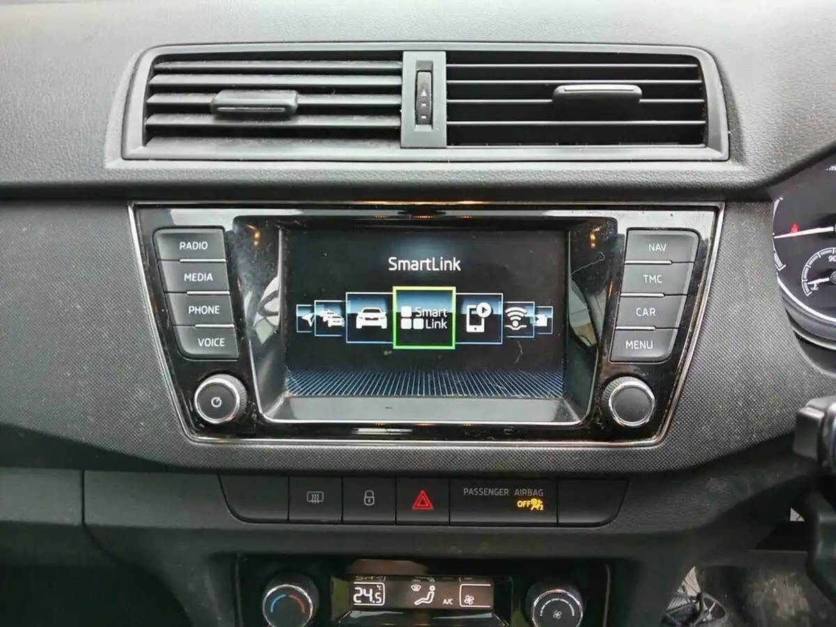 2021-skoda-fabia-10-tsi-se-l-95ps-estate-big-12