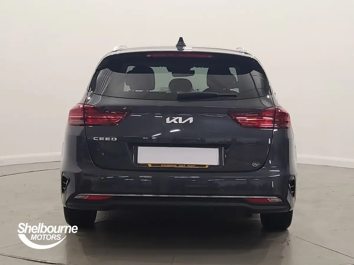 2024-kia-ceed-15-t-gdi-3-sportswagon-big-13