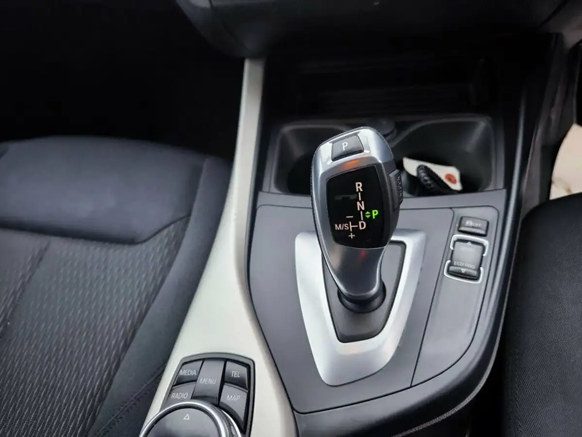 2014-bmw-1-series-big-14
