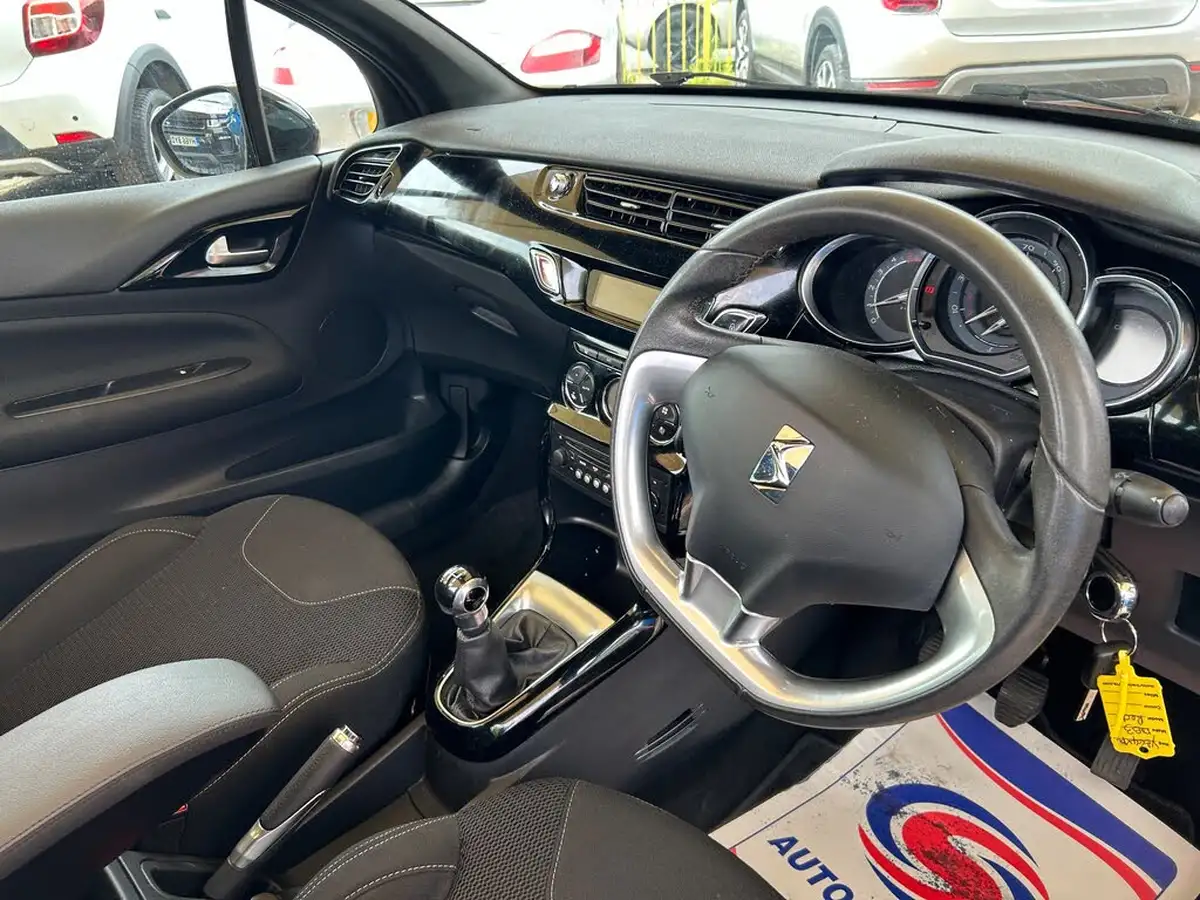 2014-citroen-ds3-cabrio-16e-hdi-dstyle-plus-big-15