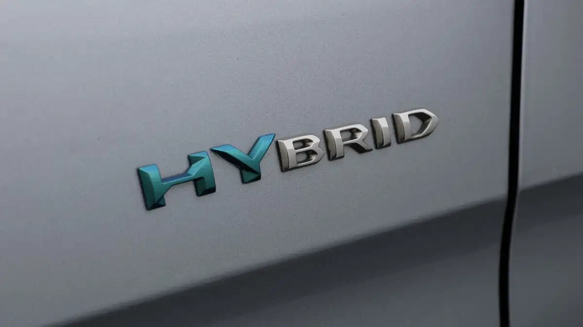 2021-peugeot-3008-suv-16-puretech-allure-300bhp-4wd-hybrid4-e-eat8-big-20