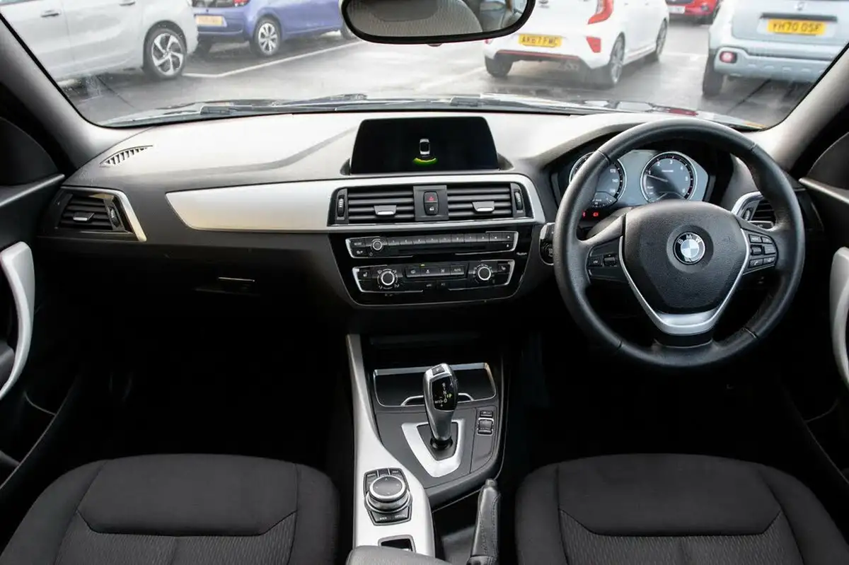 2018-bmw-2-series-20td-218d-se-150bhp-convertible-2d-auto-big-3