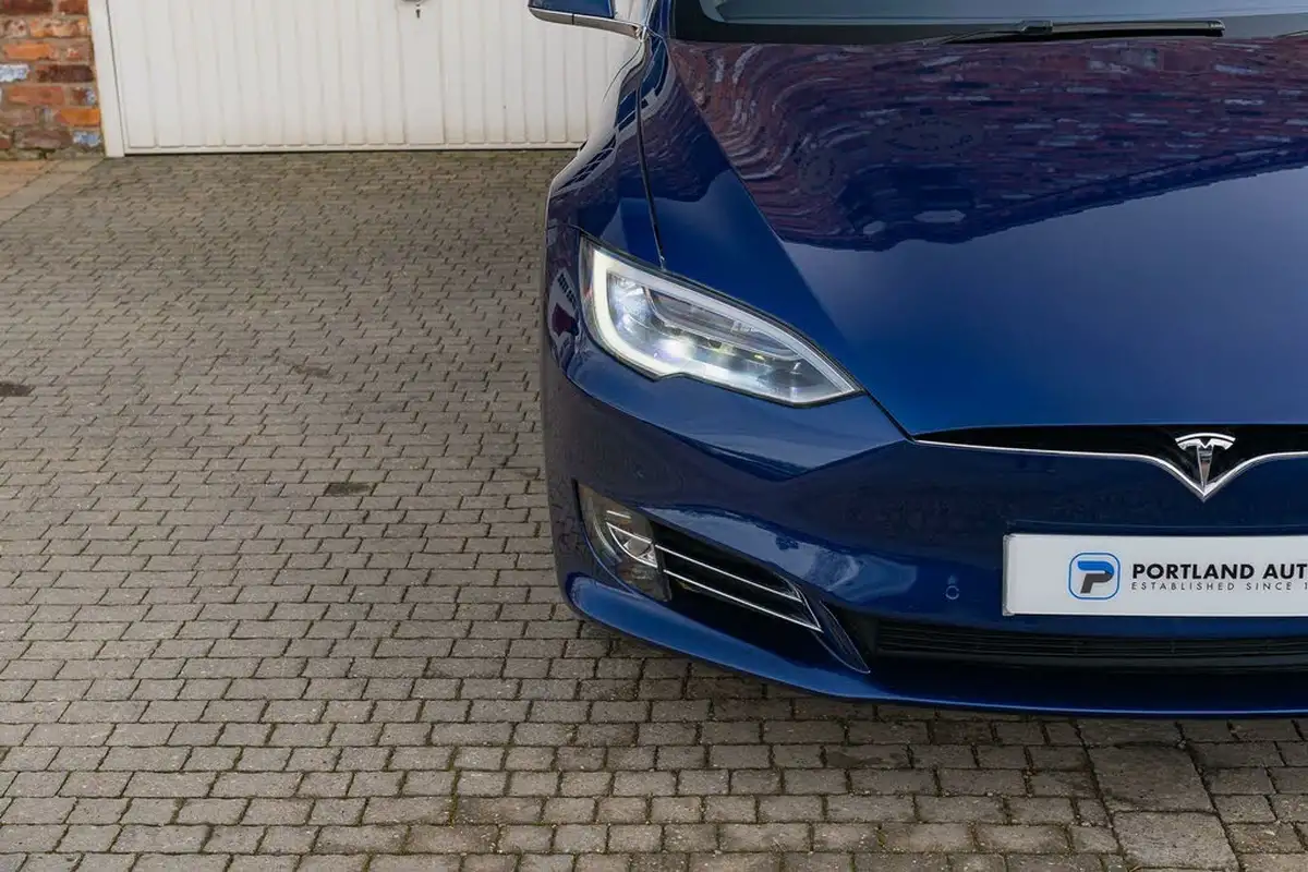 2017-tesla-model-s-e-100d-big-6