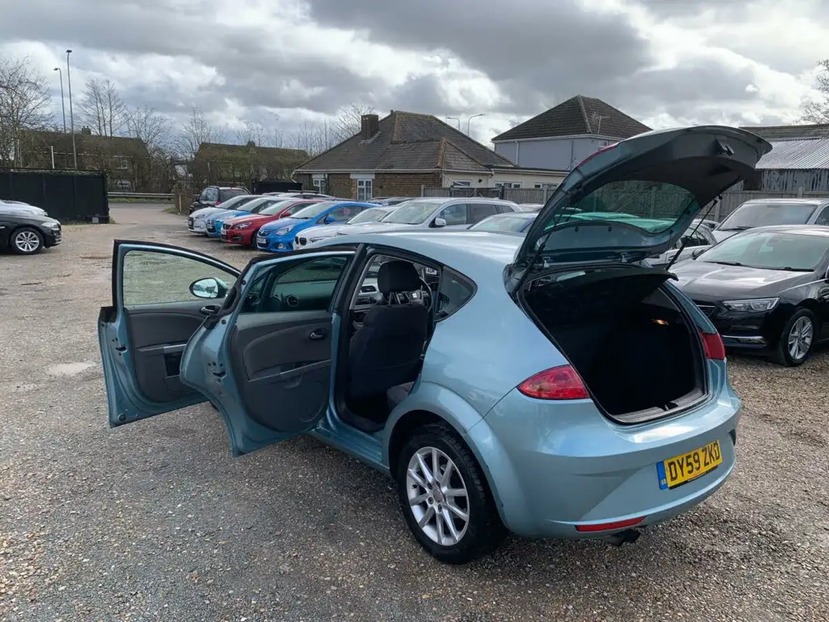 2009-seat-leon-20td-se-big-36