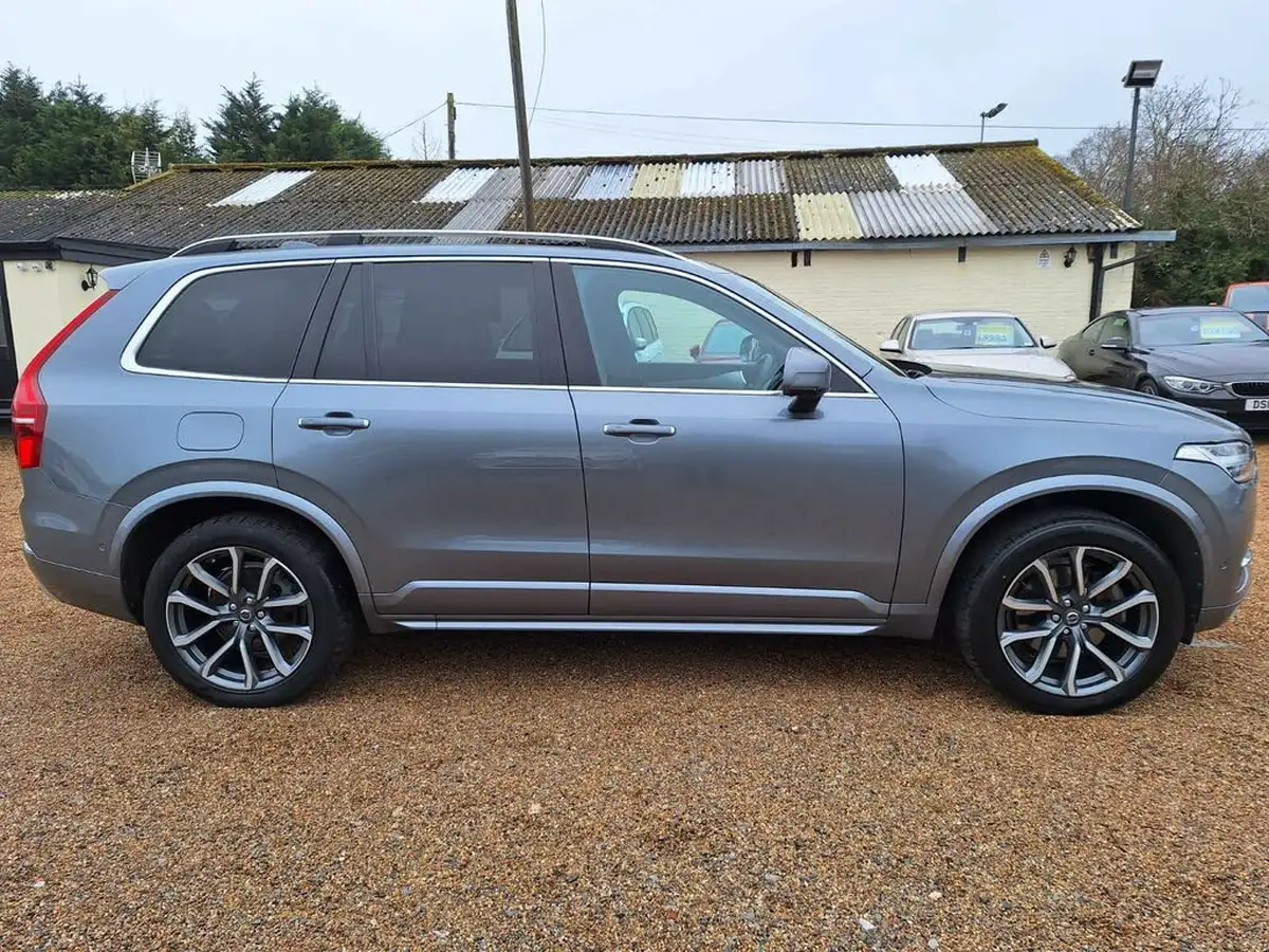 2016-volvo-xc90-20td-momentum-big-5