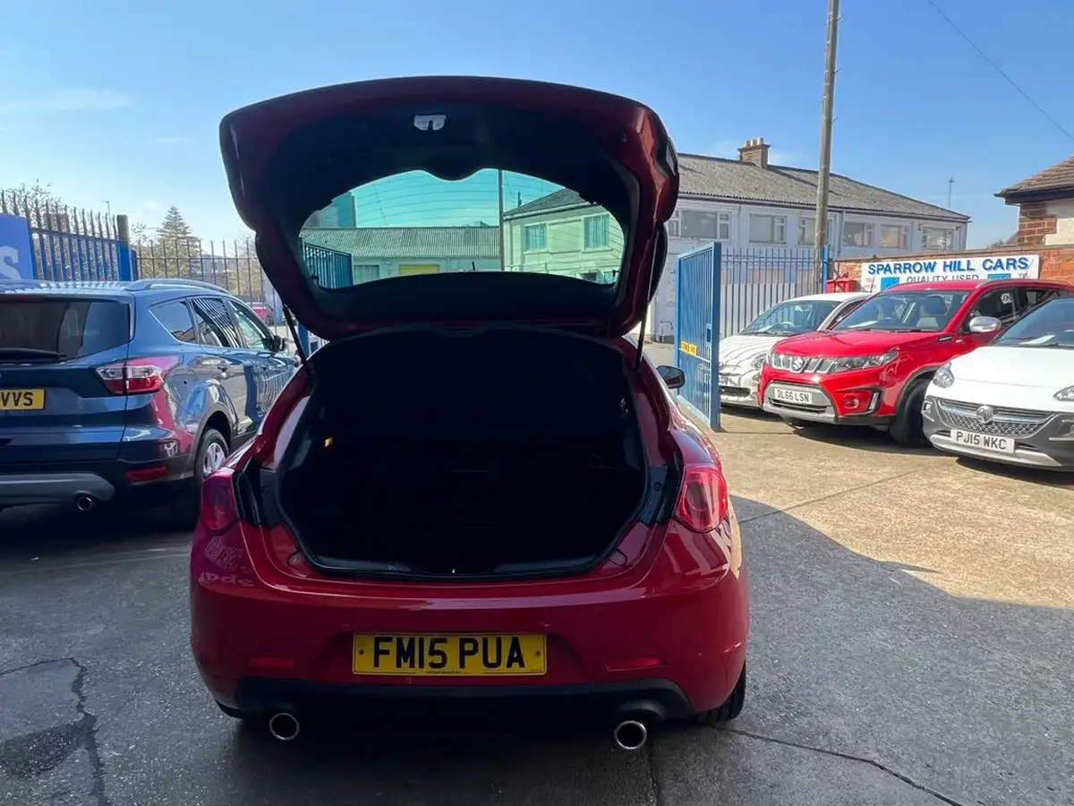 2015-alfa-romeo-giulietta-17-quadrifoglio-verde-big-5