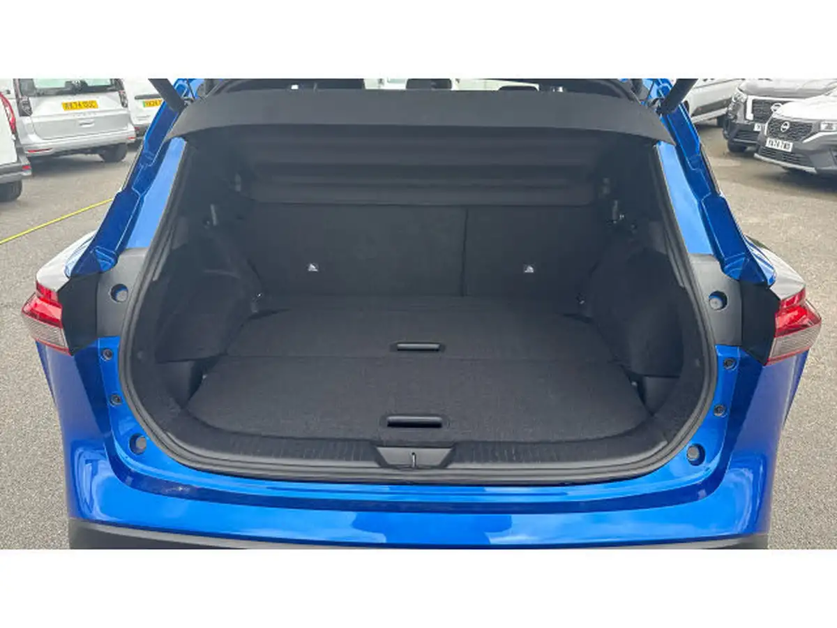 2023-nissan-qashqai-15-tekna-big-3