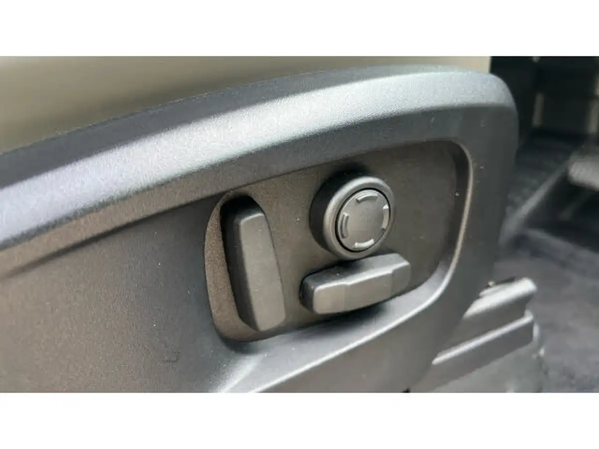 2023-land-rover-90-defender-30-d250-x-dynamic-se-big-28