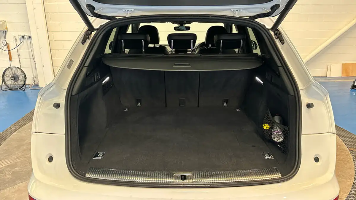 2020-audi-q5-20-50-tfsi-e-s-line-big-14