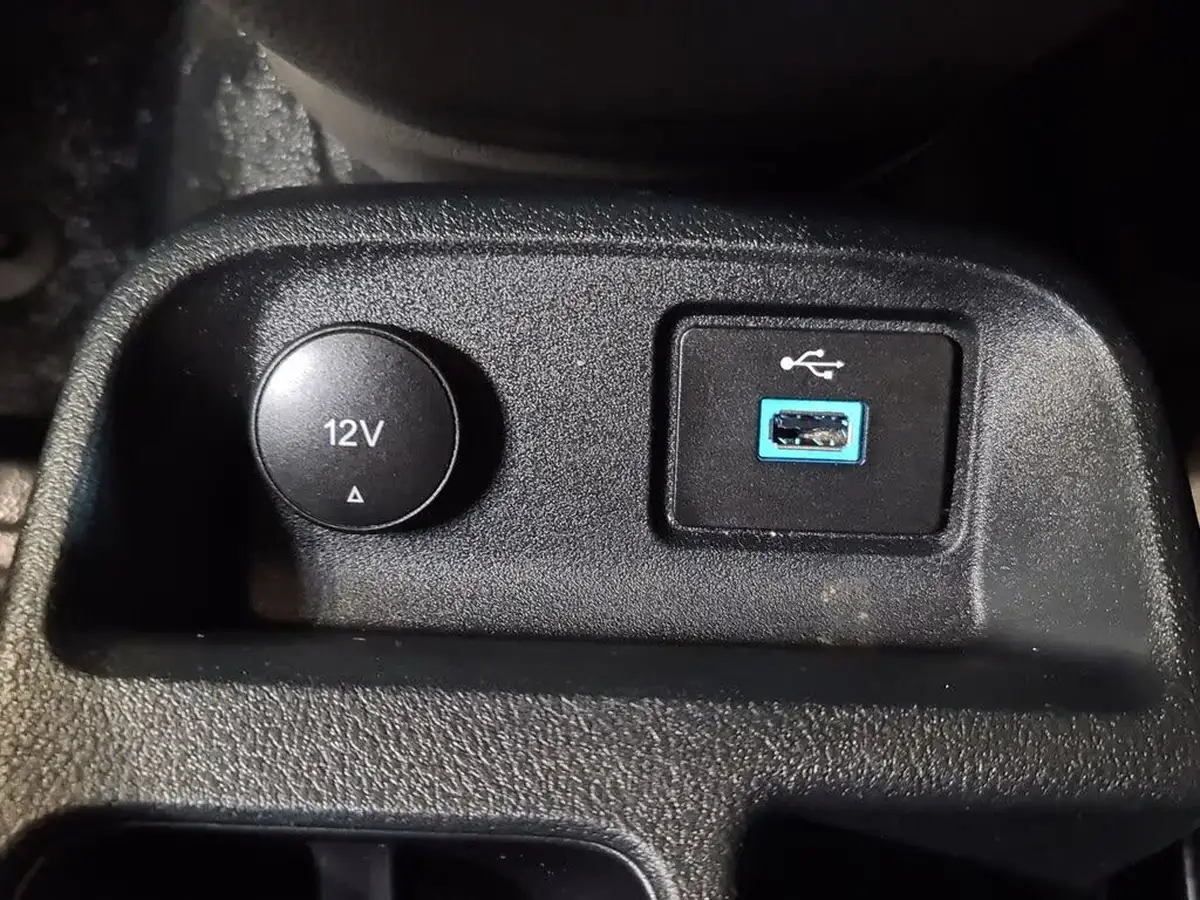 2023-ford-transit-connect-big-29
