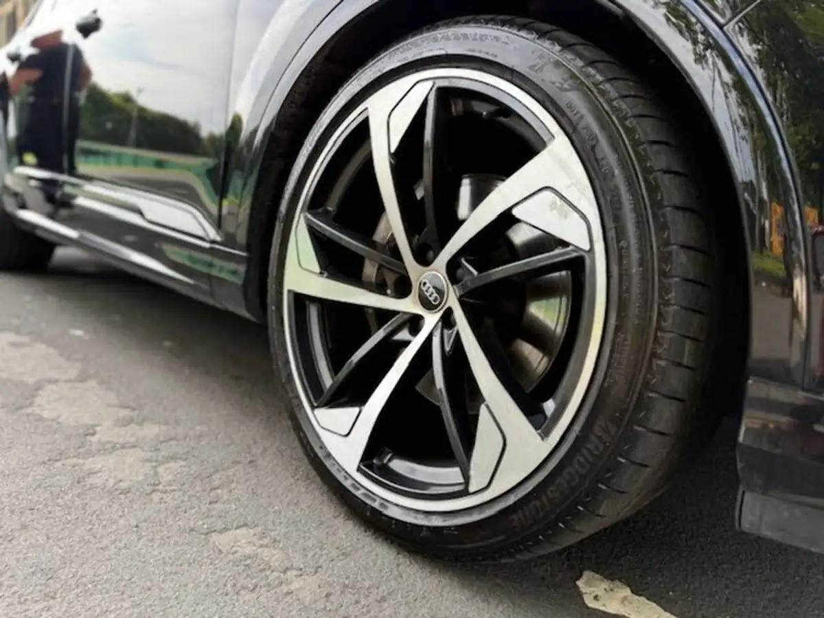 2022-audi-q7-30-55-tfsi-black-edition-big-7