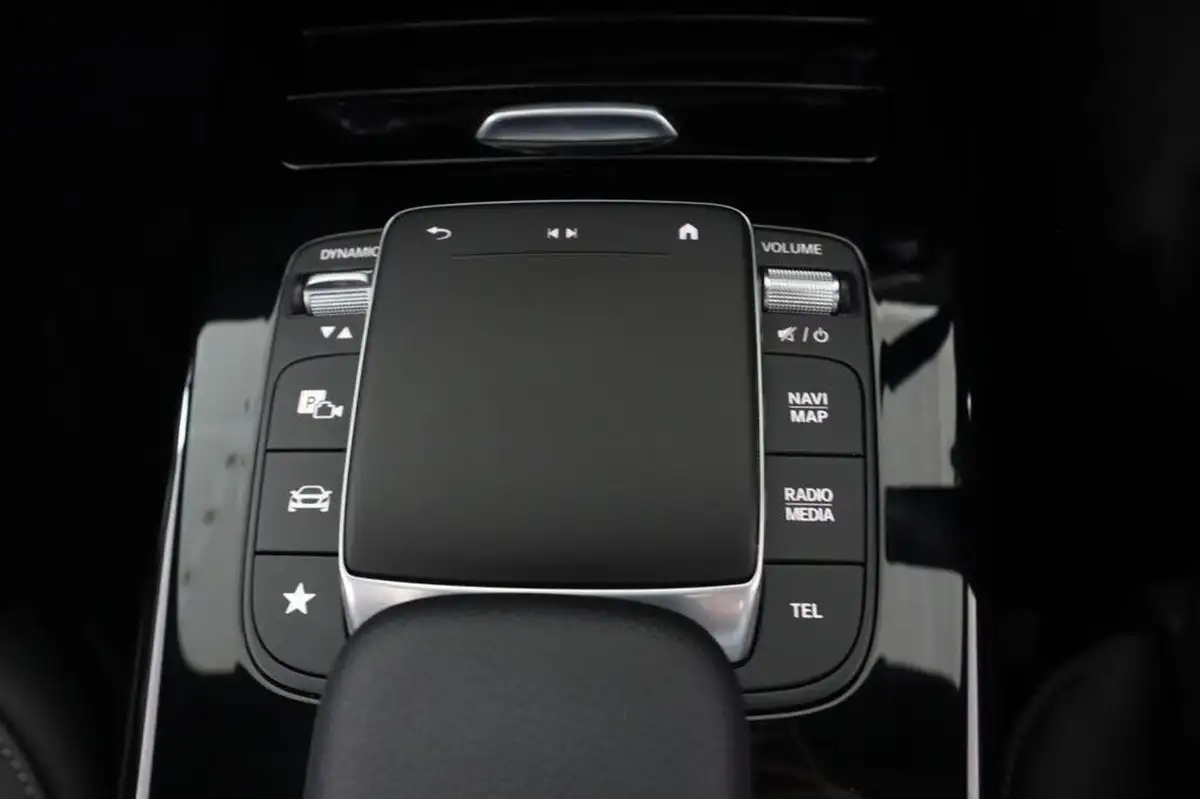 2022-mercedes-benz-cla-13-cla-250e-amg-line-premium-plus-night-edition-coupe-4d-big-53