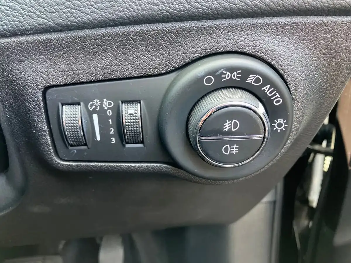 2020-jeep-compass-14-multiair-ii-limited-168bhp-4x4-auto-big-40