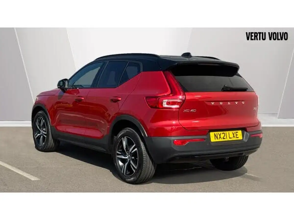 2021-volvo-xc40-15-t3-r-design-161bhp-big-1