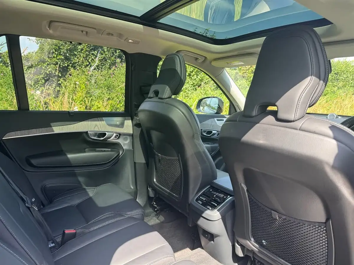 2024-volvo-xc90-20-b6-ultimate-big-16