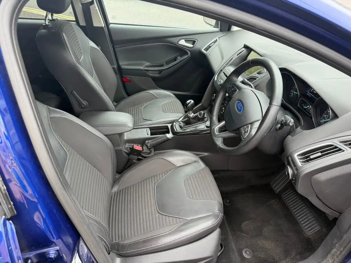 2015-ford-focus-10-titanium-x-t-125ps-hatchback-big-7