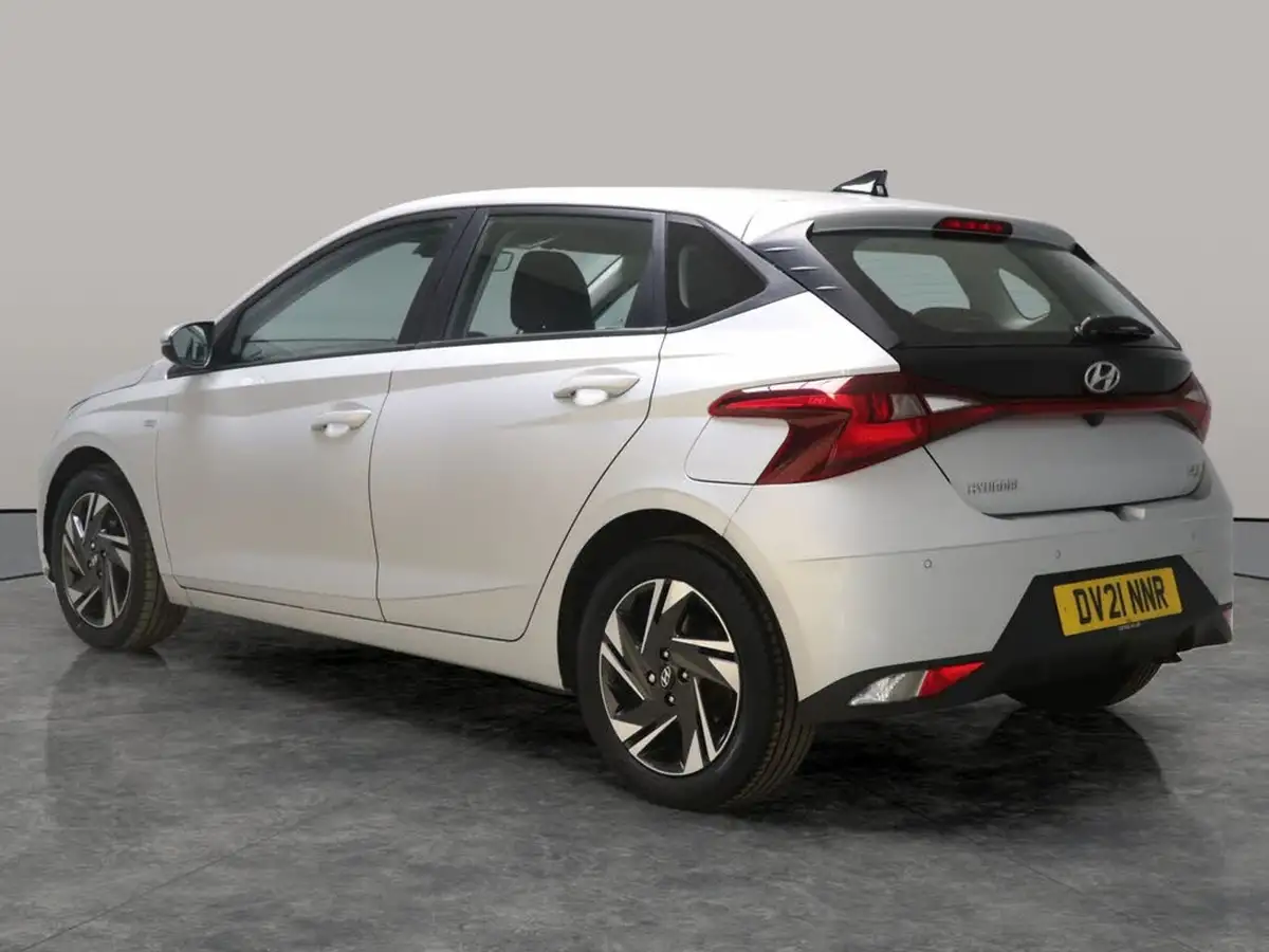 2021-hyundai-i20-10-t-gdi-se-connect-eclutch-imt-big-12