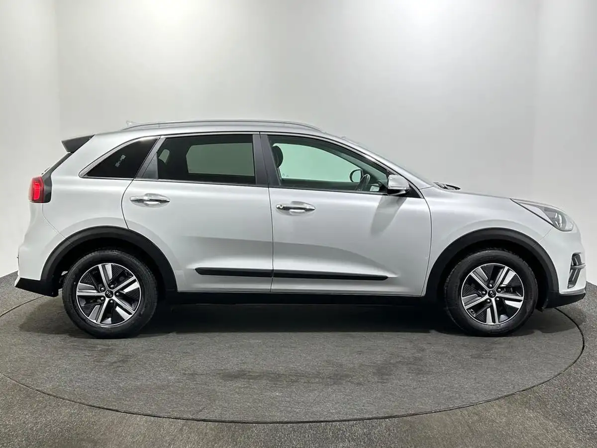 2021-kia-niro-16-gdi-2-big-8